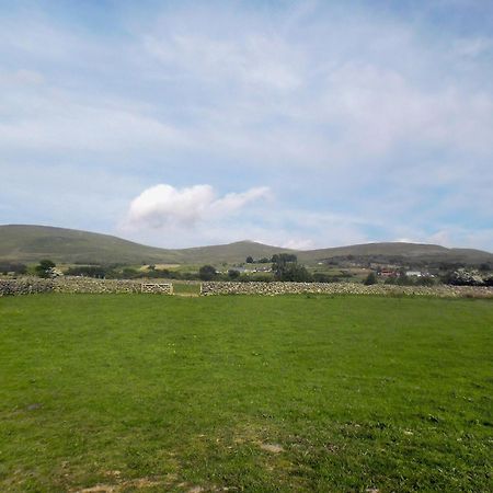 Y Gorlan Villa Llanllechid Exterior foto